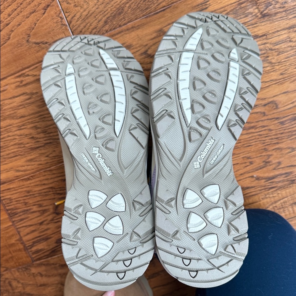 Columbia Newton Ridge Plus Hiking Boots - Picture 6 of 7